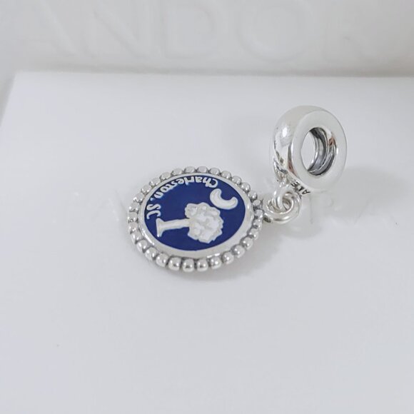 Pandora Charleston, SC Charm South Carolina Flag Exclusive Dangle Charm with box - Picture 6 of 8